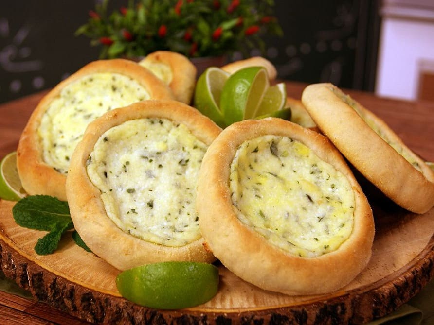 Esfiha De Queijo